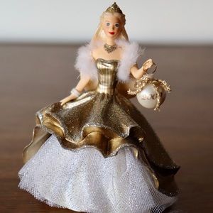 BARBIE- 2000’s Ornament Hallmark